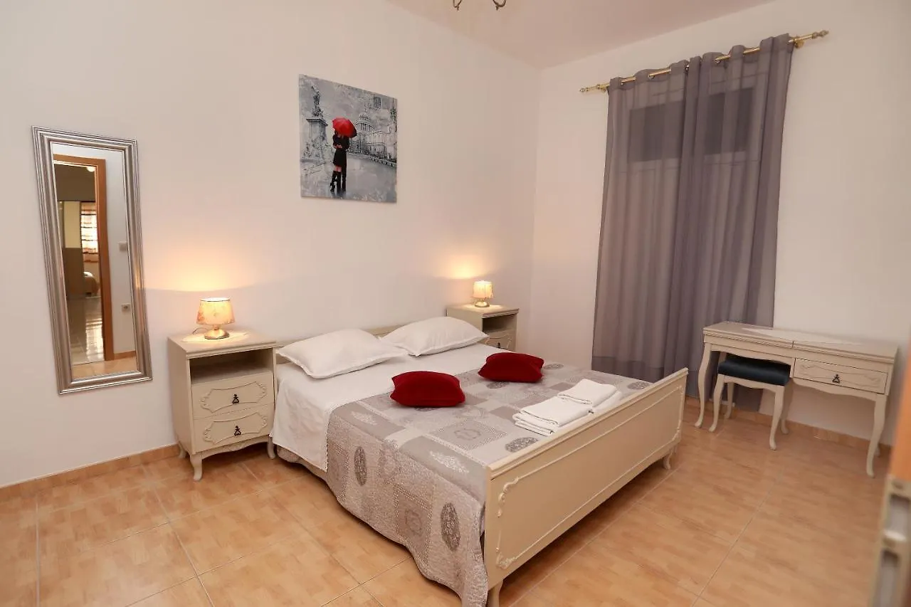 Apartment Vila Kuzmanic Trogir